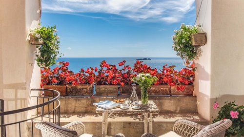 A dream villa by the sea in Positano A dream villa by the sea in Positano