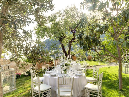 Wine tastings and cooking classes Wine tastings and cooking classes